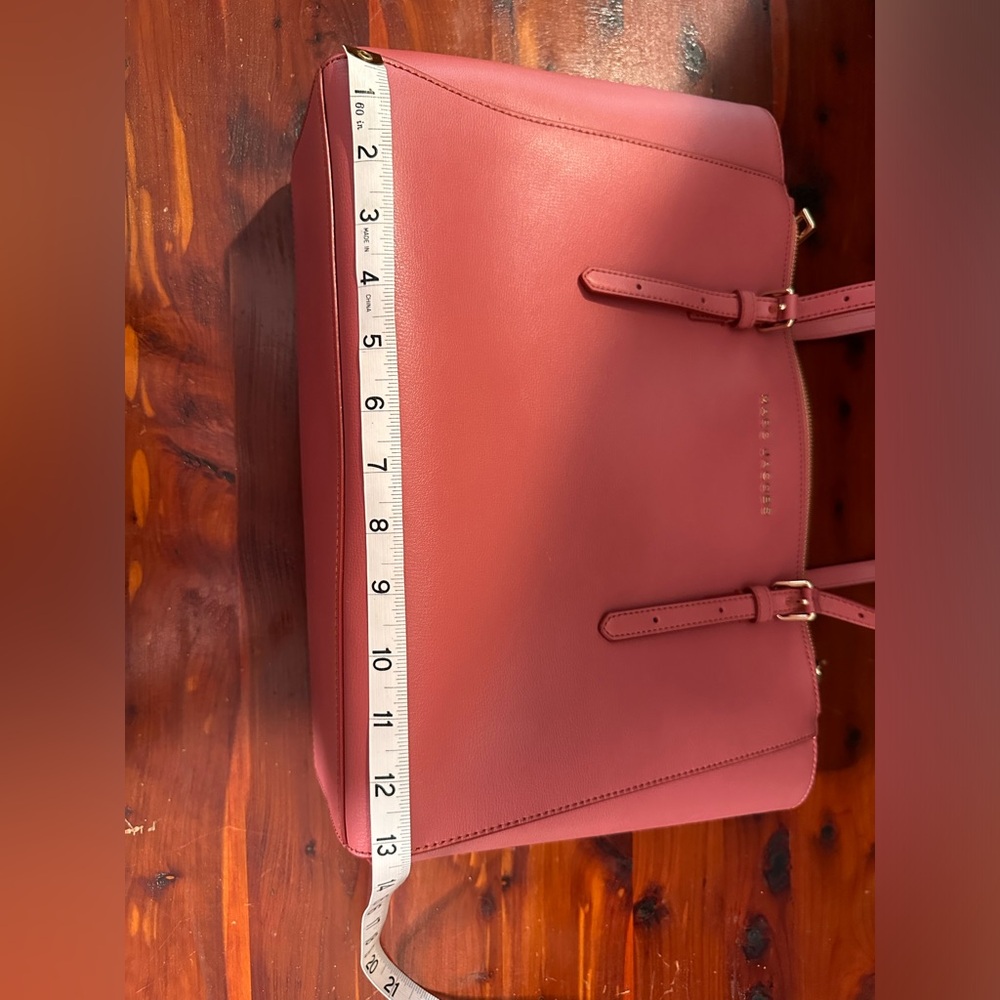 Marc Jacobs Coral Leather Tote Bag - Picture 8 of 16